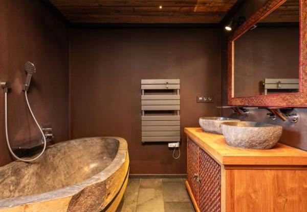 ENSEMBLE ALPIN ULTRA-PREMIUM de 3 400 m² à TIGNES (73) 5 Chalets haut de gamme , accès ski au pied, vue, piscine .