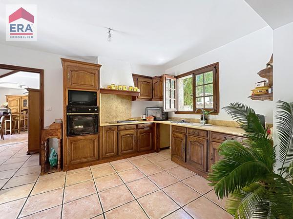 EXCLUSIVITE A VENDRE Maison Aix En Provence 5 pièces 142 m² proche grand théâtre .