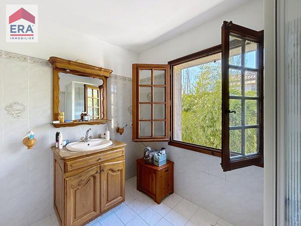 EXCLUSIVITE A VENDRE Maison Aix En Provence 5 pièces 142 m² proche grand théâtre .