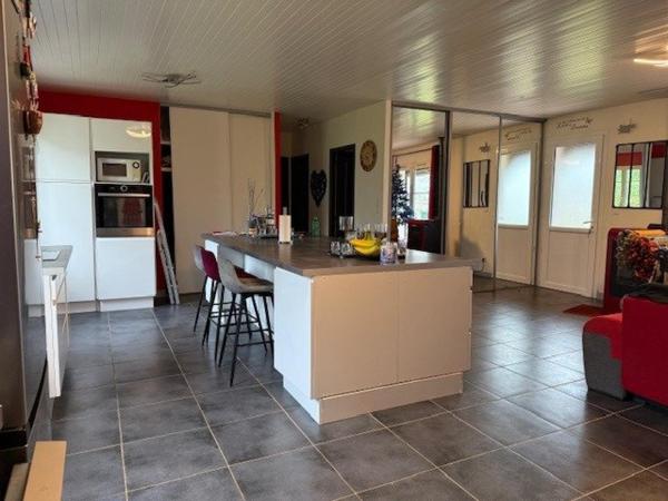 Maison individuelle avec jardin cloturé