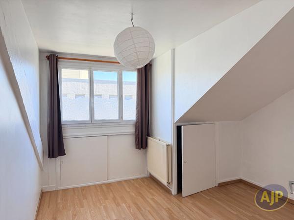 Immeuble à vendre Nantes : 1050 m2 à 763 920€ - AJP Immobilier Saint Herblain