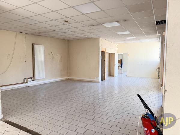 Immeuble à vendre Nantes : 1050 m2 à 763 920€ - AJP Immobilier Saint Herblain