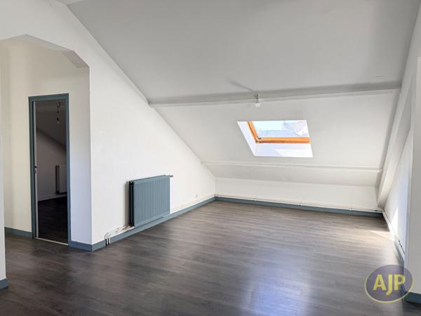Immeuble à vendre Nantes : 1050 m2 à 763 920€ - AJP Immobilier Saint Herblain