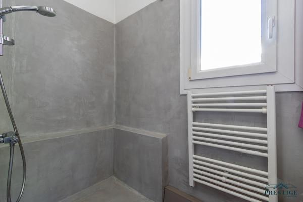 QUARTIER PROCE - MAISON 1960 - 246 m2 - GARAGE - JARDIN