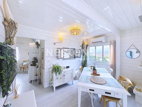 Charmant chalet 7 pièces de 112 m² en pleine propriété avec jardin, garage et vue exceptionnelle sur les étangs, le canal et les salins à Gruissan