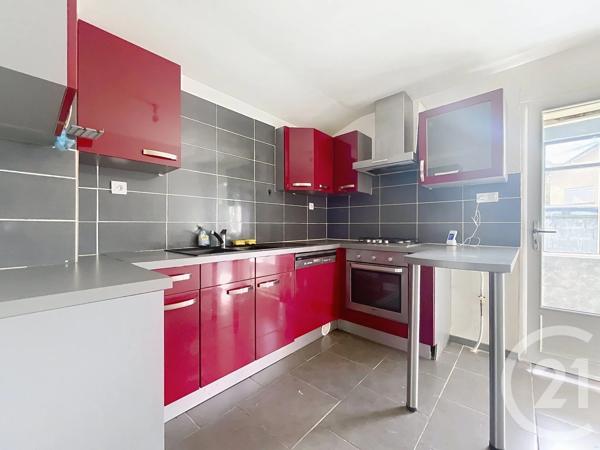Appartement à vendre  4 pièces - 104 m 2   REMIREMONT  - 88