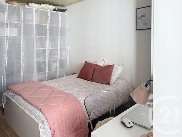 Appartement à vendre  4 pièces - 104 m 2   REMIREMONT  - 88