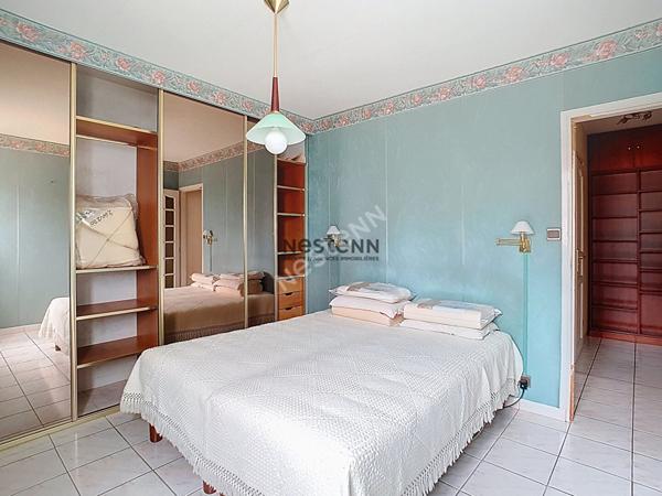 A VENDRE- 3 CHAMBRES POSSIBLES pour cet appartement Grenoble 4 pièce(s) 82.55 m2 Lumineux en étage Idéal famille et proche des transport.