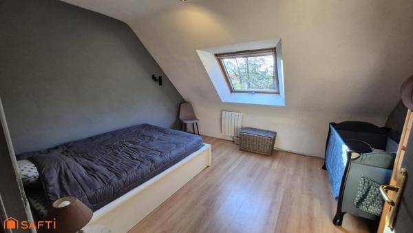 Maison familiale avec atelier indépendant