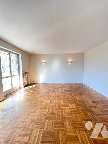 GRENOBLE : Rue Ampere