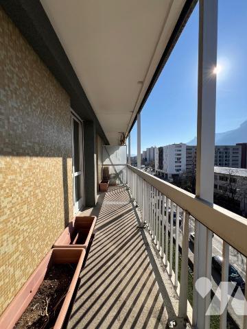 GRENOBLE : Rue Ampere