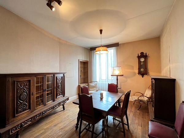 Demeure bourgeoise au cachet authentique, au coeur de Les Avenières Veyrins-Thuellin