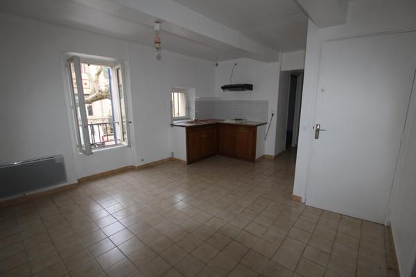 APPARTEMENT T3 EN CENTRE VILLE