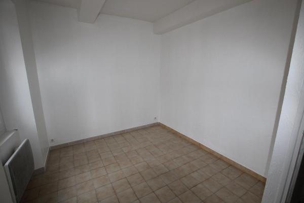 APPARTEMENT T3 EN CENTRE VILLE