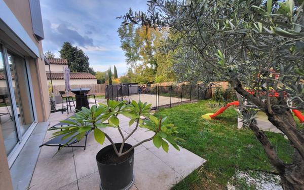 Maison à vendre    4 pièces • 109,59 m2 Saint-Cannat