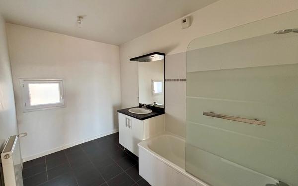 Appartement à vendre    3 pièces • 59,92 m2 Floirac