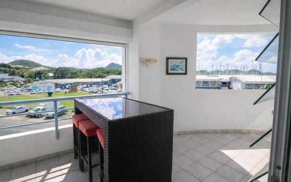 Appartement à vendre    4 pièces • 84,28 m2 Le Marin