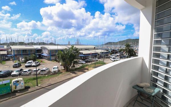 Appartement à vendre    4 pièces • 84,28 m2 Le Marin