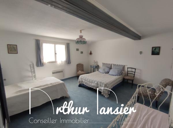 Belle maison avec dépendances