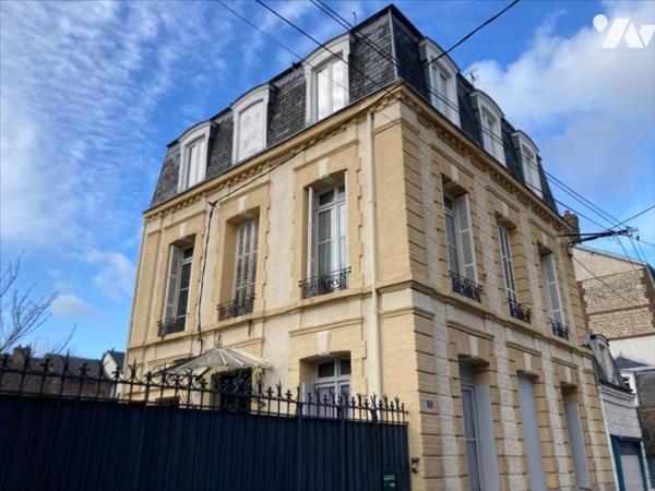 APPARTEMENT 1ER ETAGE / F2