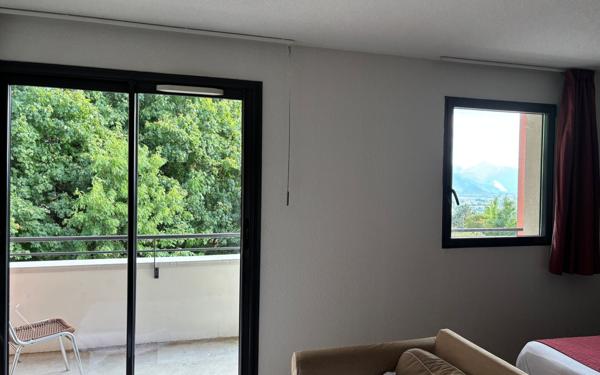 Appartement à vendre    2 pièces • 66 m2 Voiron