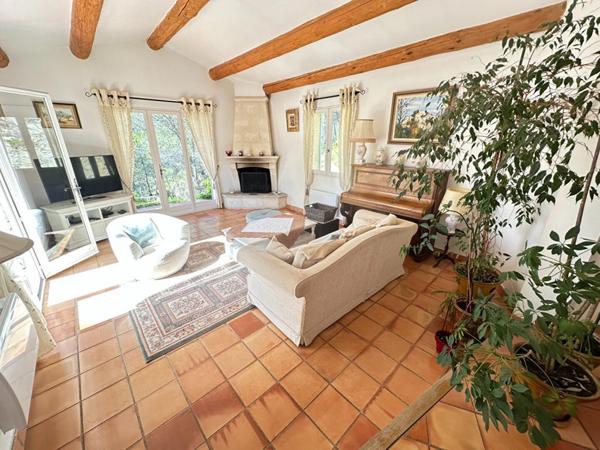 À vendre Maison provençale d'exception à Rognes