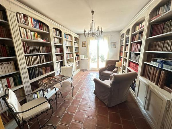 À vendre Maison provençale d'exception à Rognes