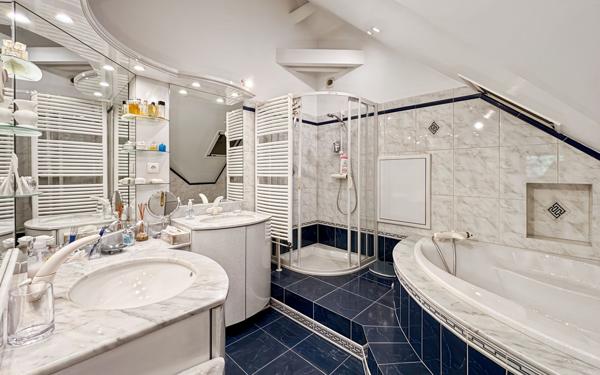 Maison à vendre    6 pièces •  Monteils