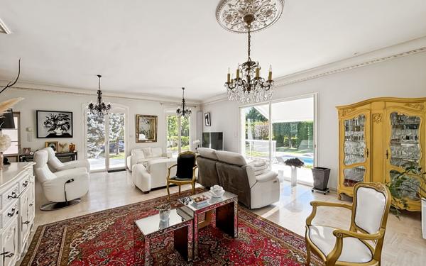 Maison à vendre    6 pièces •  Monteils