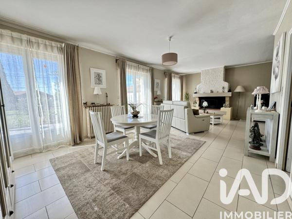 Maison à vendre 6 pièces 184 m² Ludon-Médoc