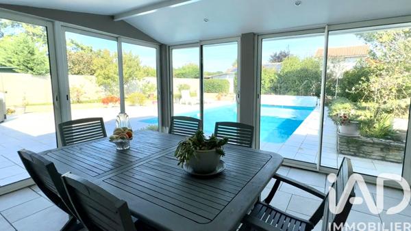 Maison à vendre 6 pièces 184 m² Ludon-Médoc