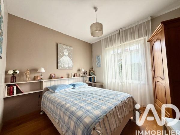 Maison à vendre 6 pièces 184 m² Ludon-Médoc