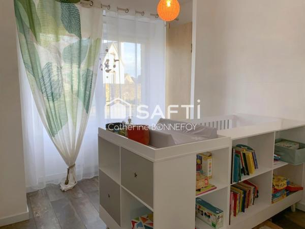 Maison entièrement rénovée et avec goût.