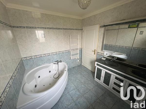 Maison à vendre 6 pièces 203 m² Gévezé