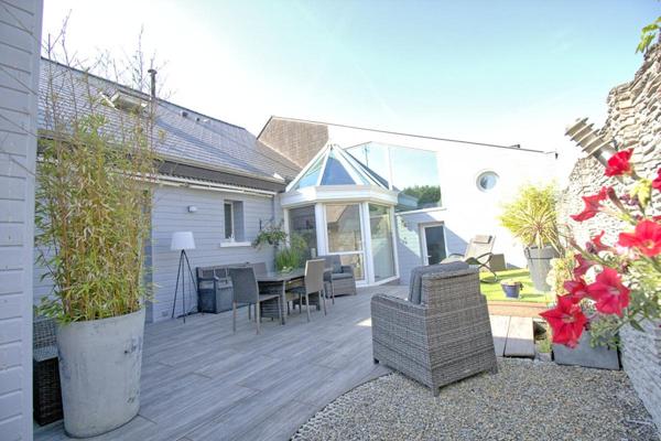 5 mn de Montreuil-Juigné Maison  totalement aboutie de 170 m²
