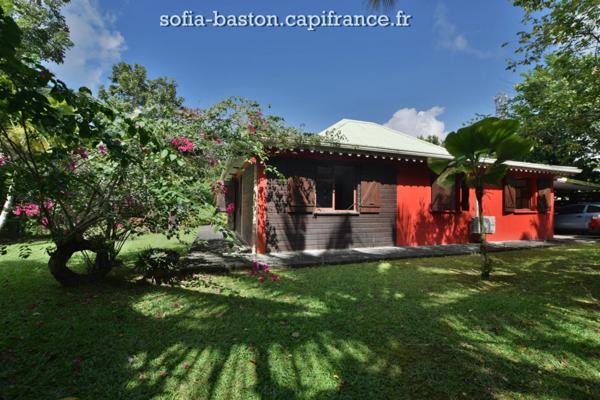 LES TROIS-ÎLETS Maison de plain-pied T4/5 – Terrain 1 000 m² – Garage ouvert – Bungalow -À VENDRE – MARTINIQUE (972)