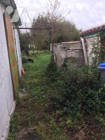 REZE BLORDIERE Maison à Démolir sur parcelle de terrain de 836 m²