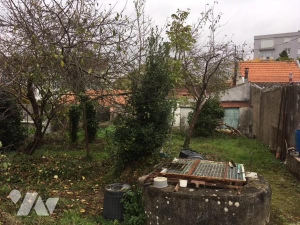 REZE BLORDIERE Maison à Démolir sur parcelle de terrain de 836 m²