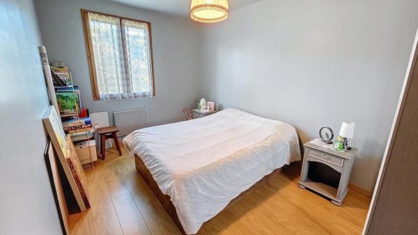 Maison de plain-pied sur 1494m2 de terrain magnifiquement arboré