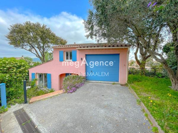 Maison à COGOLIN, 83310 - 5 pièces 94m²