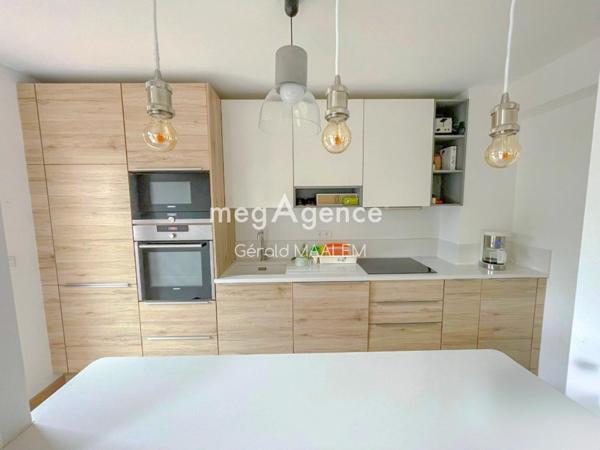 Maison à COGOLIN, 83310 - 5 pièces 94m²