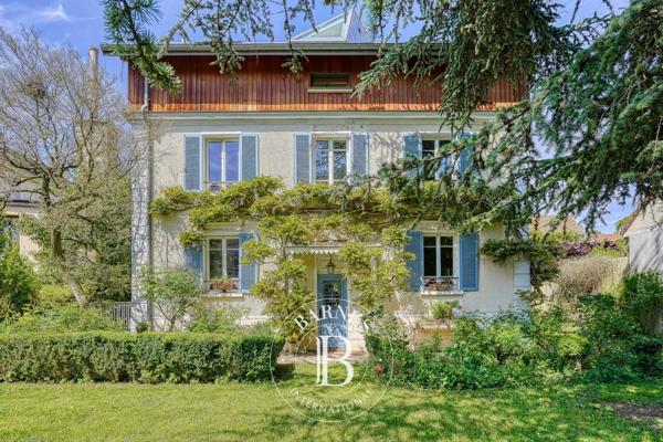 Viroflay, Maison 4 Chambres -  230 m² à vendre