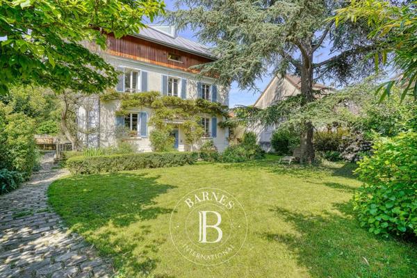 Viroflay, Maison 4 Chambres -  230 m² à vendre