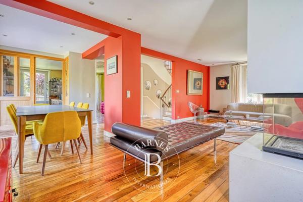 Viroflay, Maison 4 Chambres -  230 m² à vendre