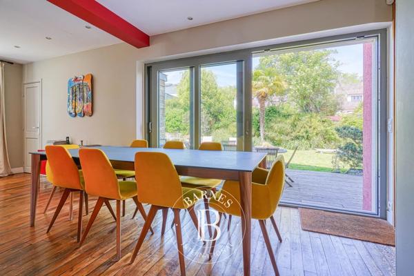 Viroflay, Maison 4 Chambres -  230 m² à vendre