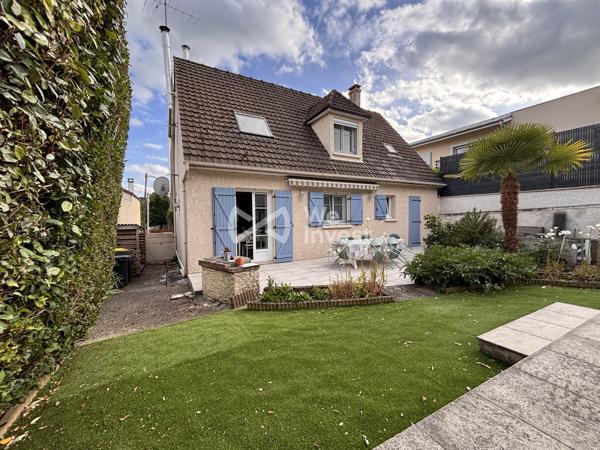 Crécy-la-Chapelle - maison de 115m2 - Hors zone inondable - Piscine Chauffée