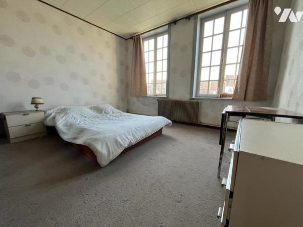 LILLERS - Maison individuelle de 1840 - 300 m² habitables