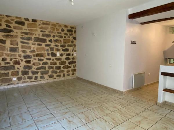 Maison à louer à Villeneuve-de-Berg (07170)
