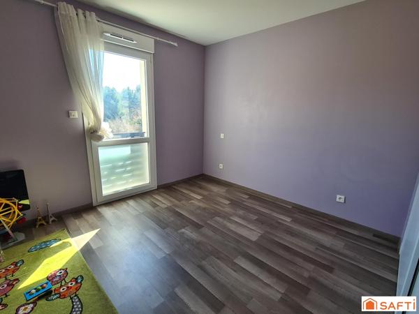 Visite virtuelle disponible, Maison RT 2012 de 3 chambres et grand terrain à Epinal 88