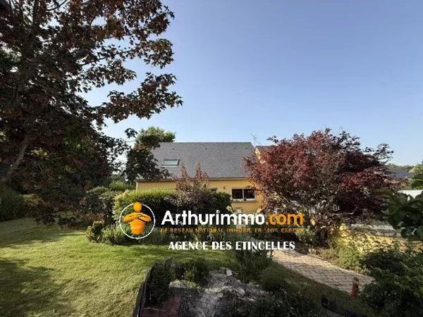 Vente                                                      Maison
                        
                     5 pièces                      132 m2                     à Châteaubriant